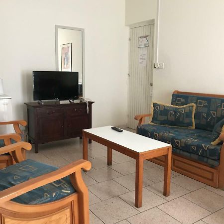 Daphne Hotel Apartments Paphos Exterior foto