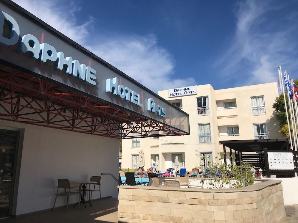 Daphne Hotel Apartments Paphos Exterior foto