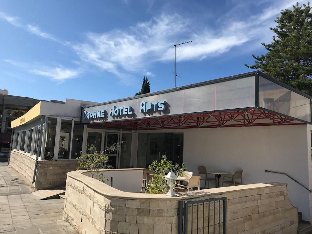 Daphne Hotel Apartments Paphos Exterior foto