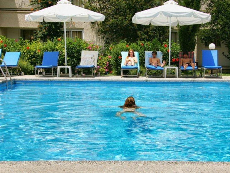 Daphne Hotel Apartments Paphos Exterior foto