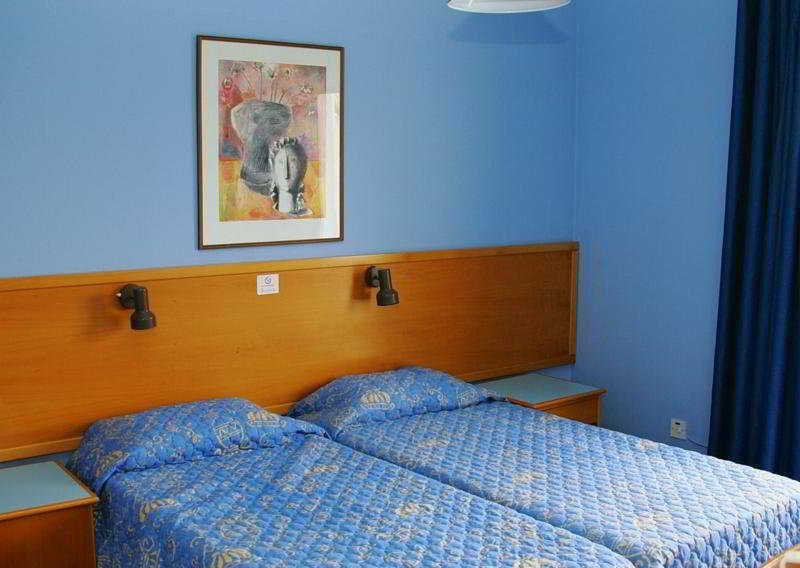 Daphne Hotel Apartments Paphos Exterior foto