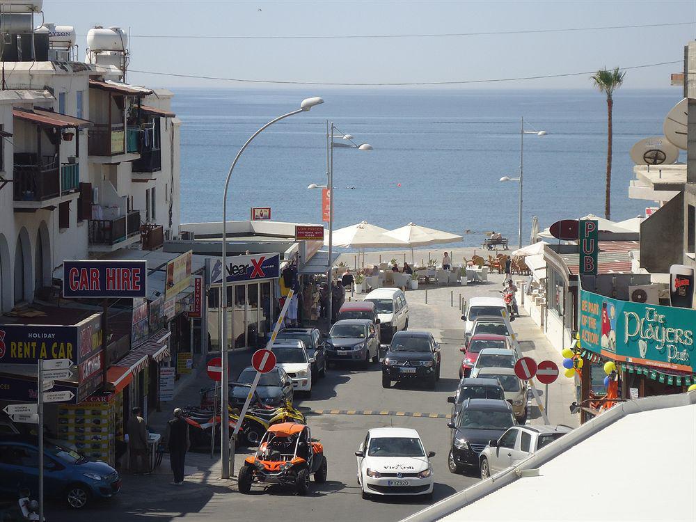 Daphne Hotel Apartments Paphos Exterior foto